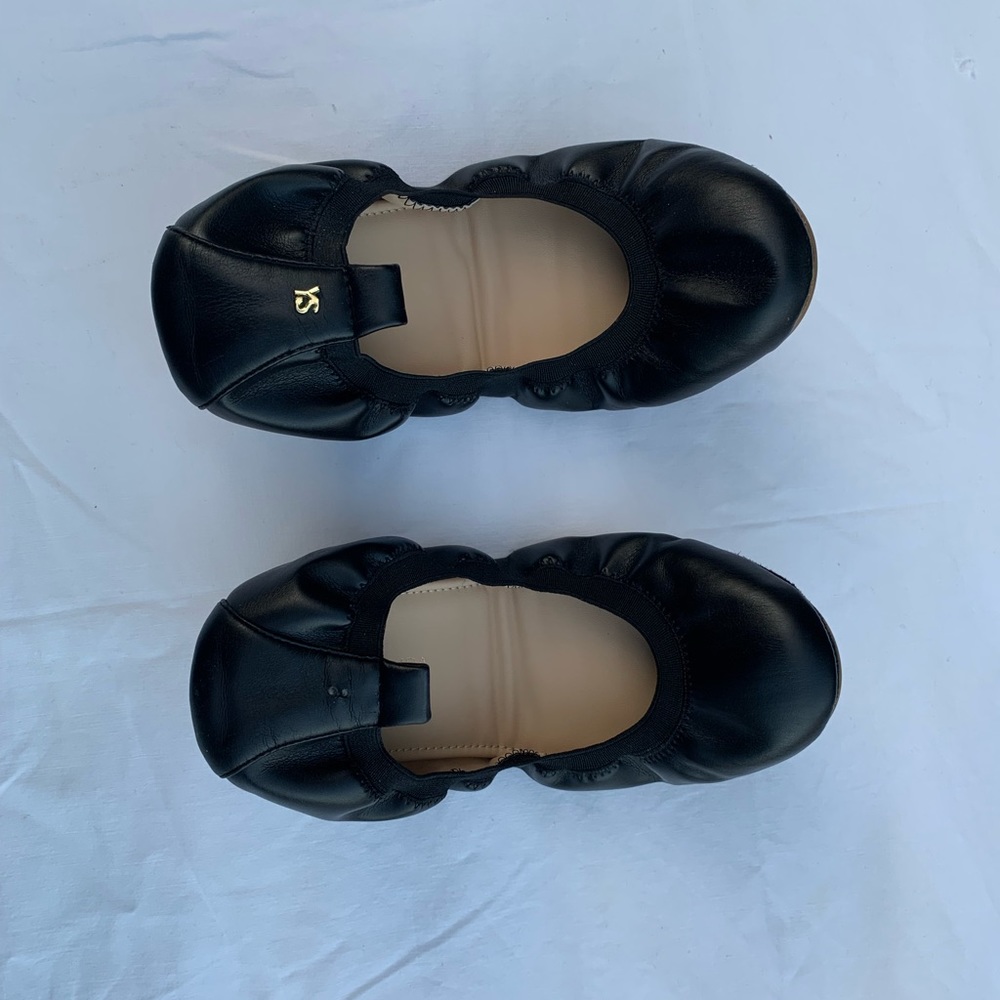 Yosi Samra foldable ballet flat. Size 9. Black